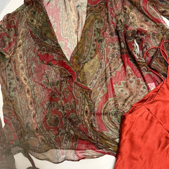 Kay Unger NY beautiful 3 piece set Pants, camo, wrap over shirt size 10 - Picture 3 of 11